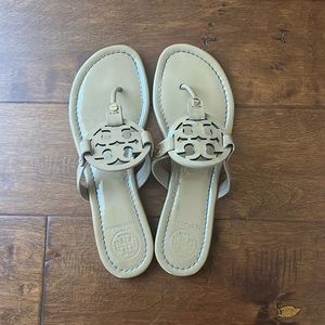 ❤️ Tory Burch Logo Sandal